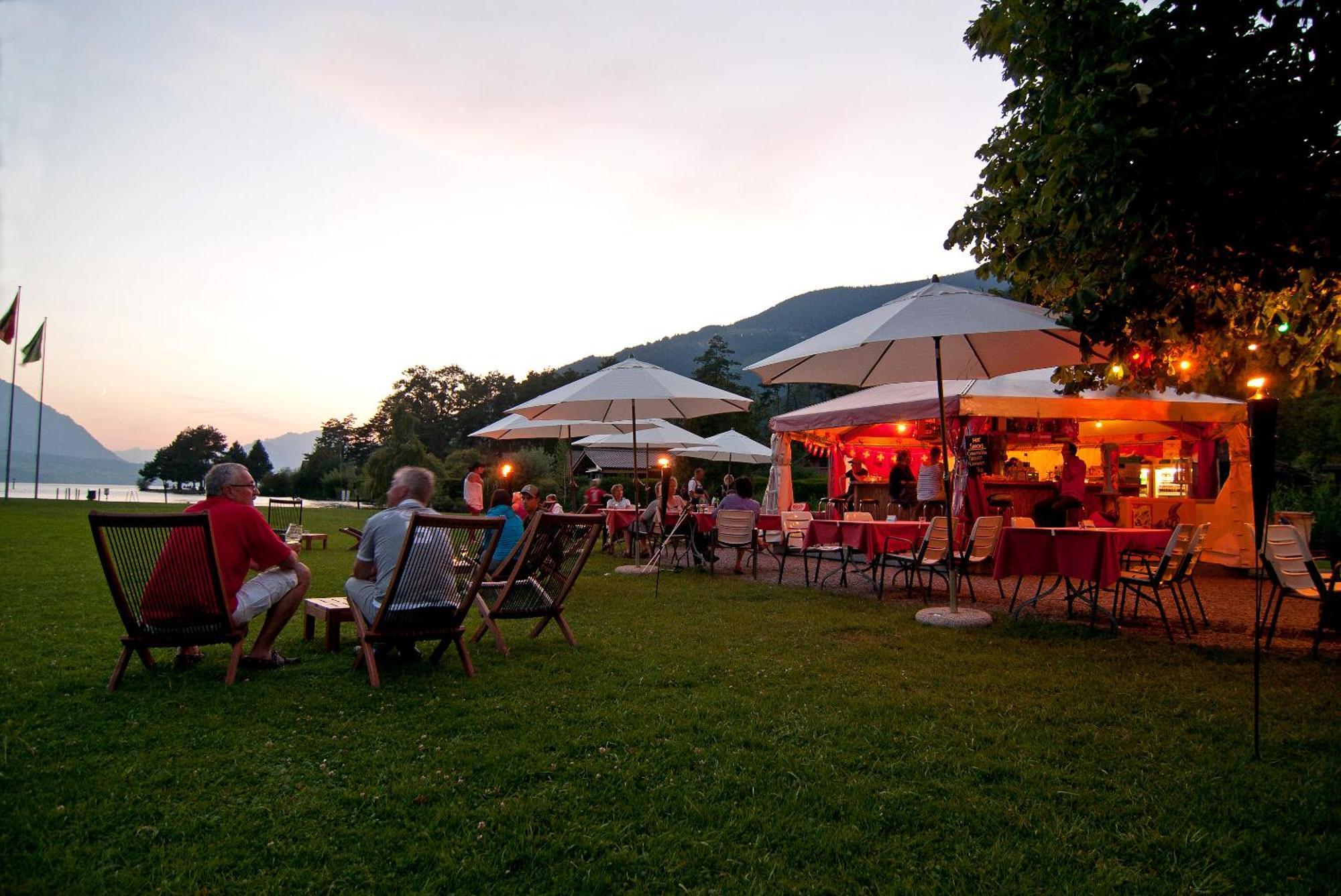 Neuhaus Golf- & Strandhotel Unterseen Екстер'єр фото