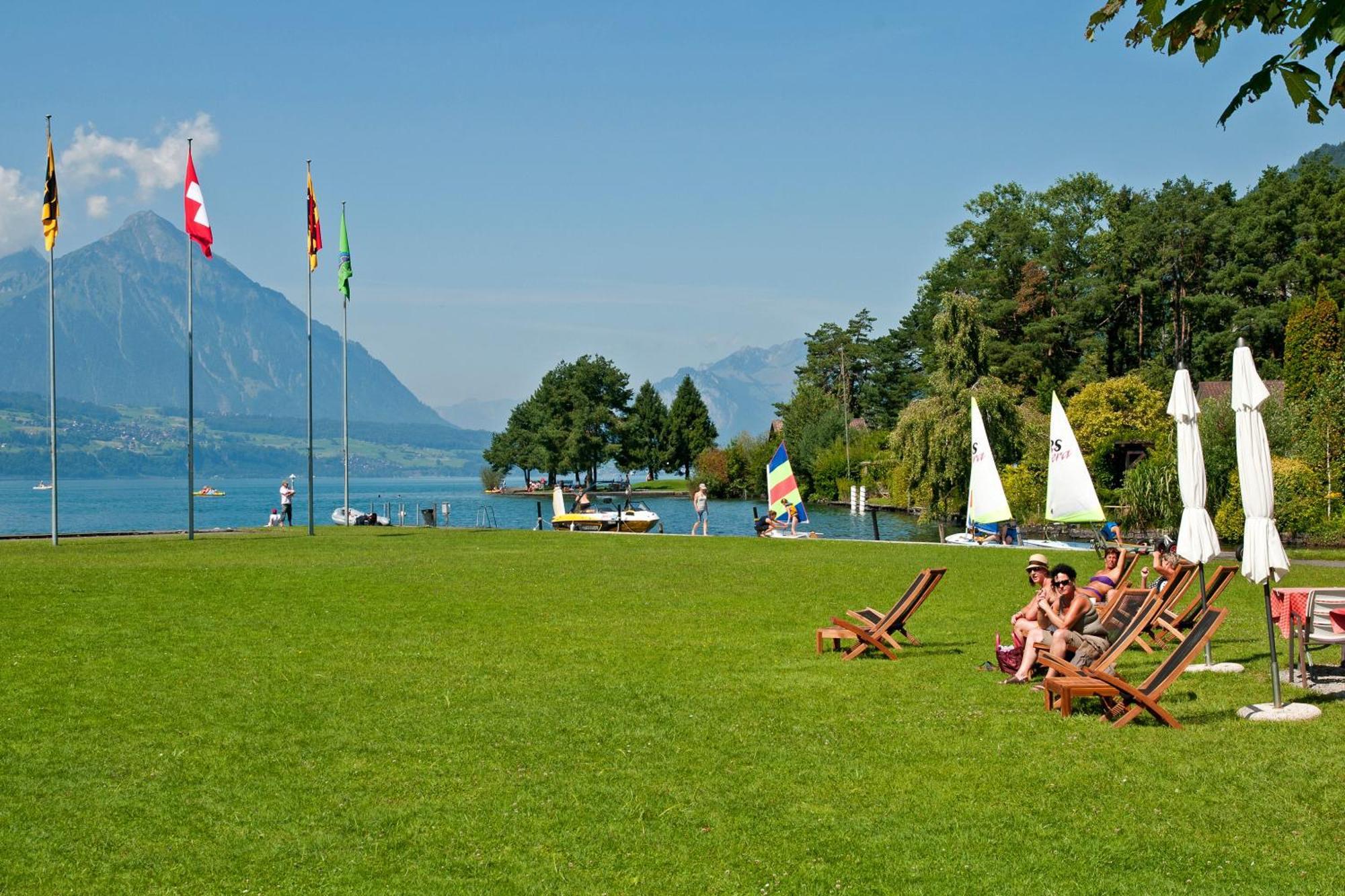 Neuhaus Golf- & Strandhotel Unterseen Екстер'єр фото